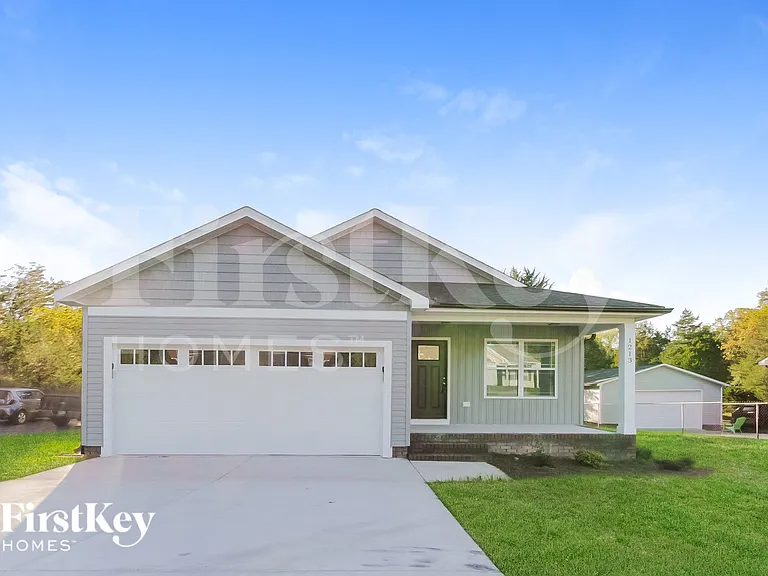 1213 Carolyn Ave — Photo 2