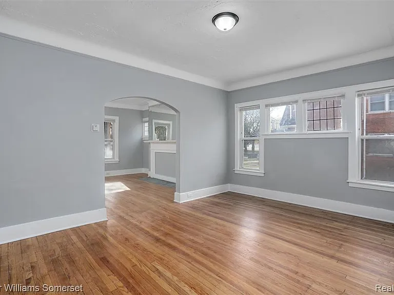 3322 Webb St — Photo 5