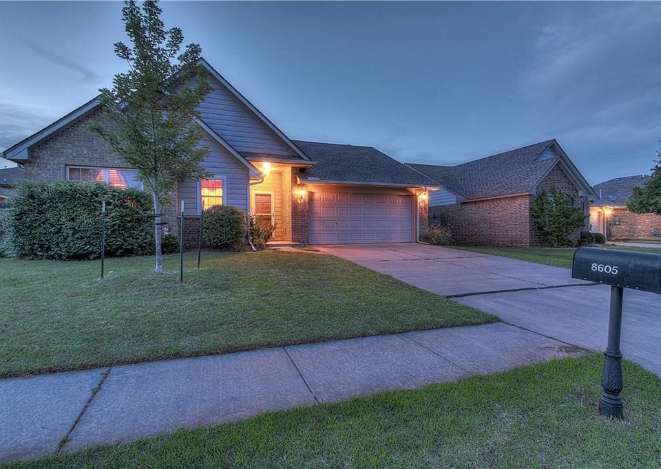 1st image of 8605 SW 45th Ter