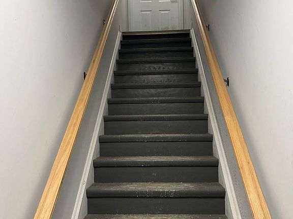 5th image of 338 Albert St #216
