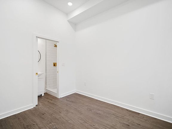 2nd image of 5049 Baltimore Ave #1R