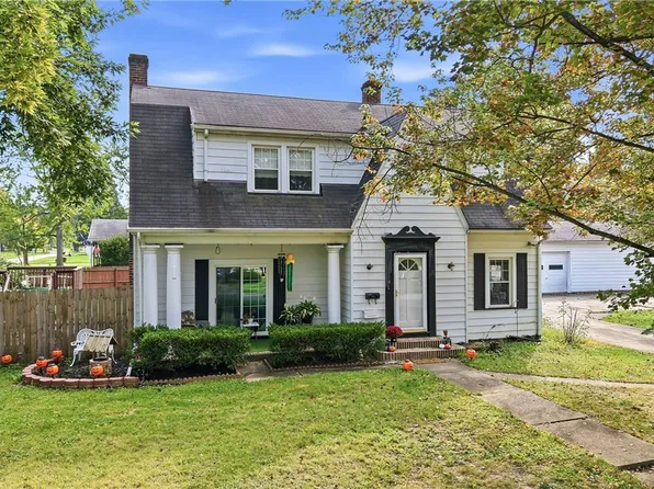 1313 Bradford St NW, Warren, OH 44485