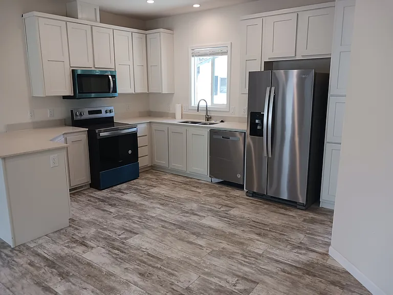 10048 Pioneer Ave — Photo 5
