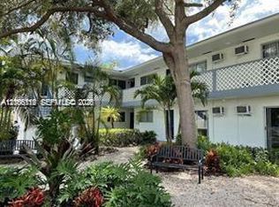13025 Emerald Dr #258, Miami, FL 33181