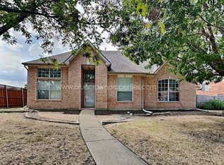 7513 Silverthorn Dr, Rowlett, TX 75089