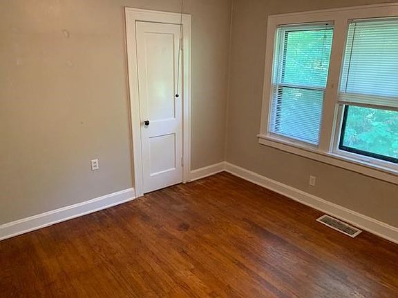 4th image of 5809 Newton St