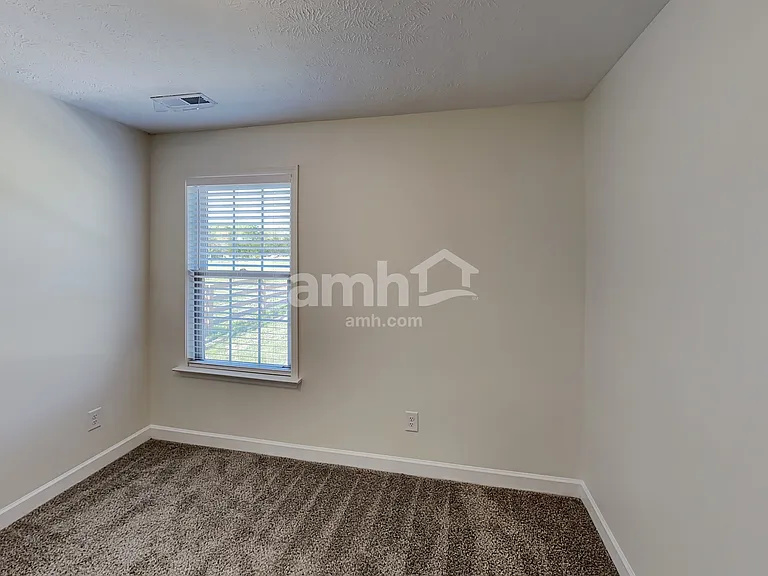 2913 Dusenburg Dr — Photo 13