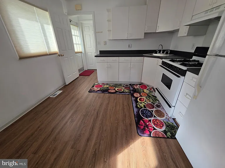 513 W Butler Ave — Photo 11