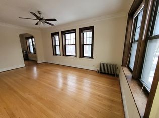 5074 N Winchester Ave #1, Chicago, IL 60640