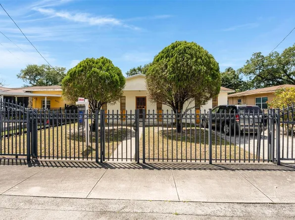 3288 NW 52nd St, Miami, FL 33142