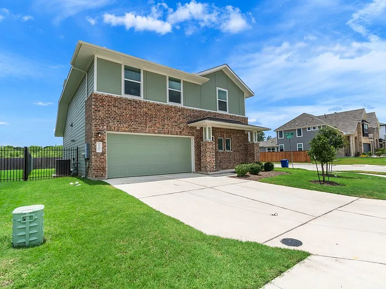 15401 Poppy Petal Dr — Photo 1