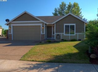 704 Eric Dr, Molalla, OR