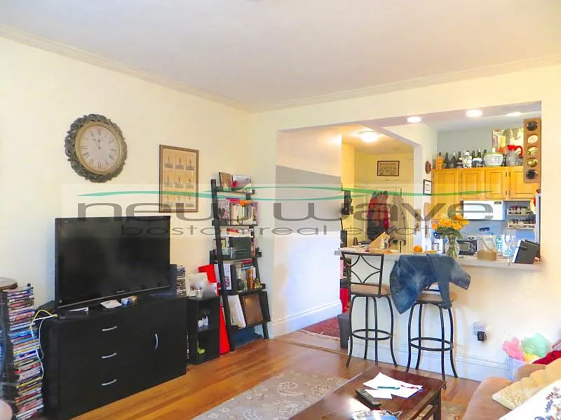 1 bed, 750 sqft, $2,600 — Photo 3