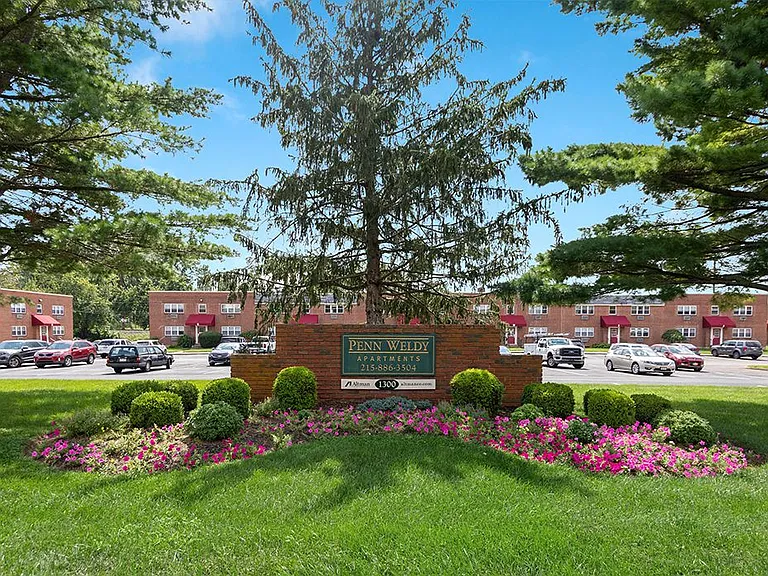 Penn-Weldy — Photo 1