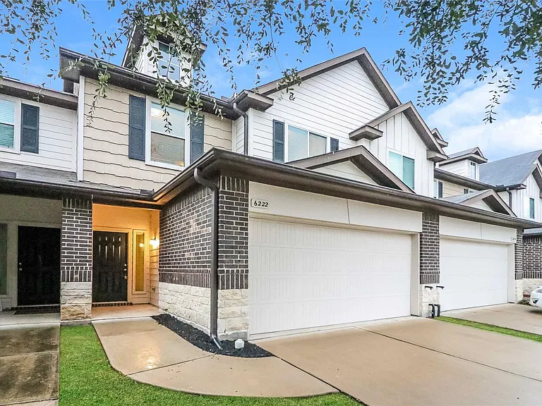 6222 Brenwood Cir — Photo 2