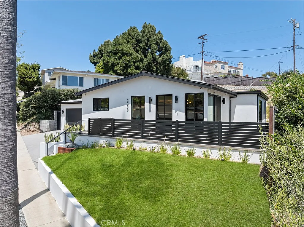 3 bed, 2030 sqft, $6,500 — Photo 2