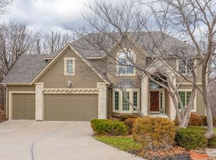 6351 Locust St, Shawnee, KS 66218