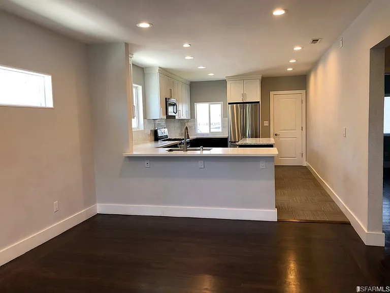1529 Stuart St — Photo 4