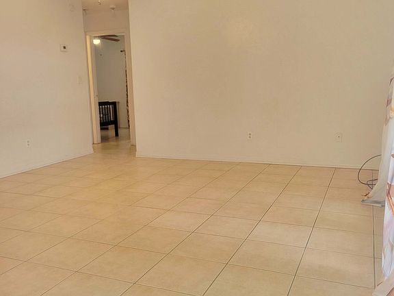 3rd image of 3214 SW 25th Way APT 2