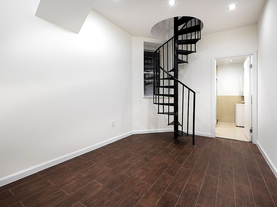 1st image of 129 2nd Ave APT 1