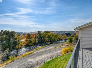 1900 NW Carden Ave APT 22, Pendleton, OR 97801