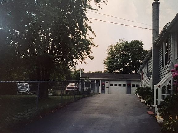 2nd image of 42 Nottingham Dr