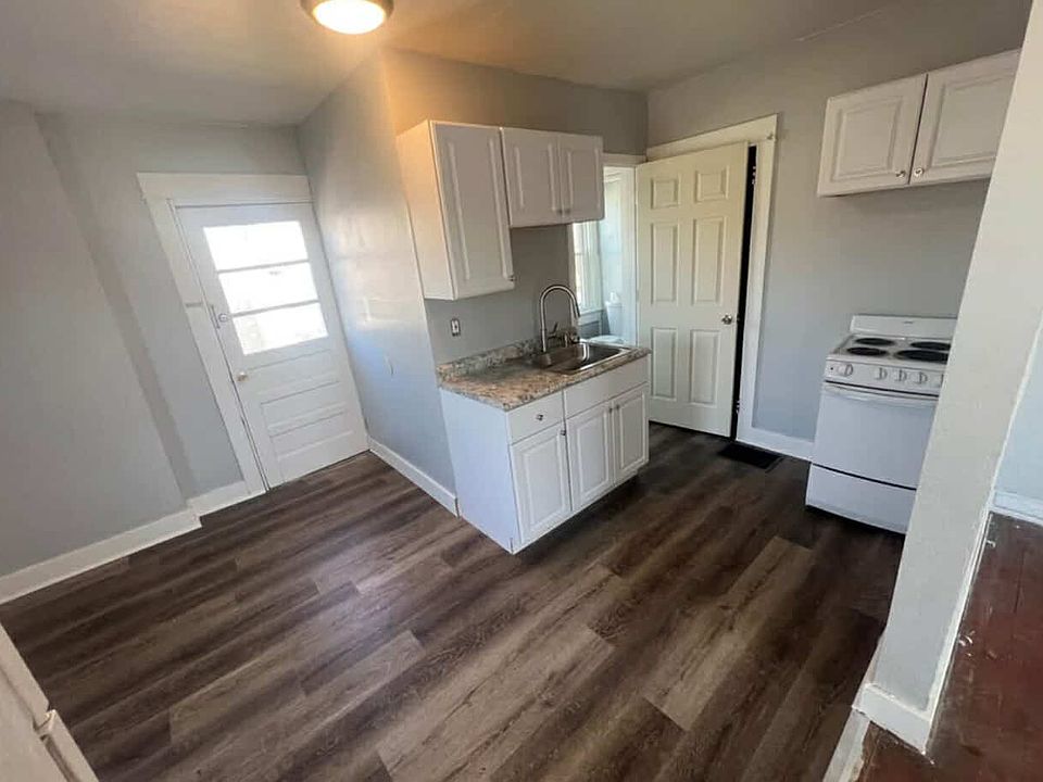 1st image of 811 Shedborne Ave #3