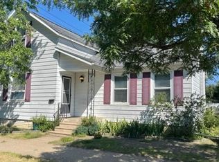 717 Saint James St, La Crosse, WI 54603