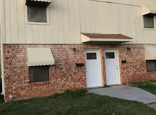327 W Gandy St, Denison, TX 75020