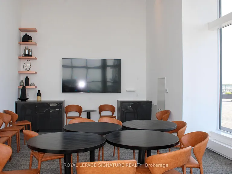 2489 Taunton Rd #917 — Photo 37