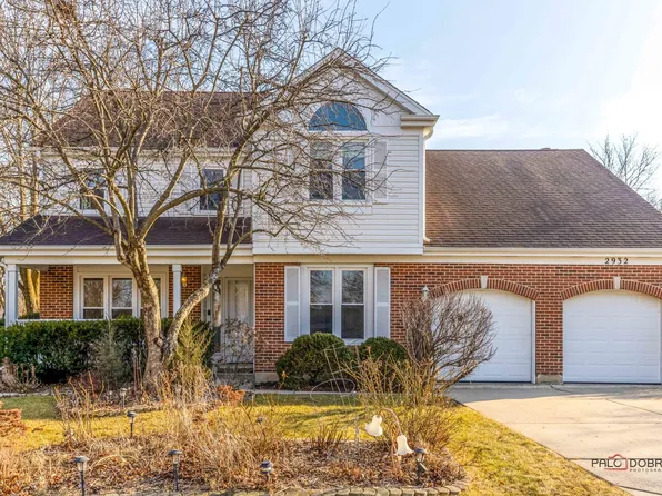 2932 Whispering Oaks Dr, Buffalo Grove, IL 60089