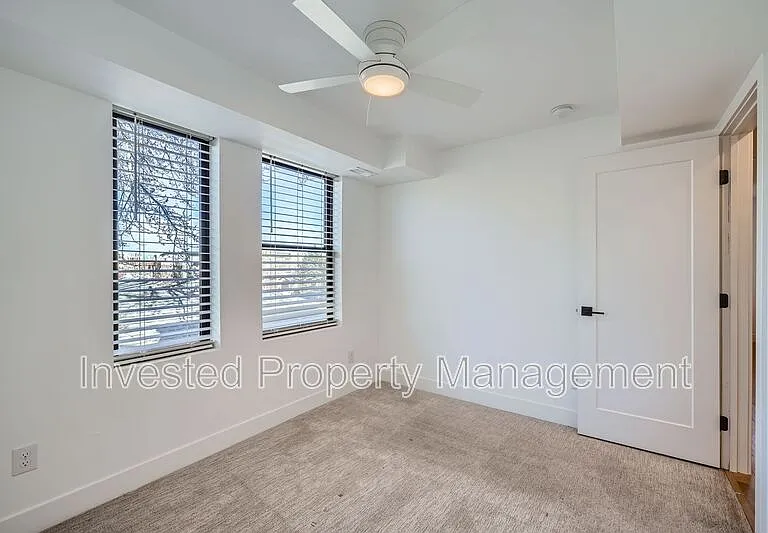 1405 N Yates St — Photo 13