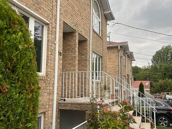 3rd image of 18 Annadale Rd