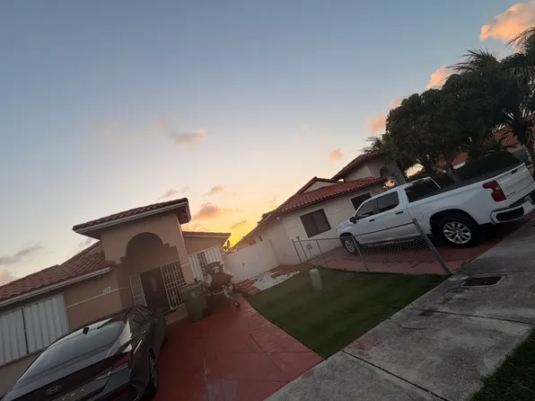7184 W 30th Ln, Hialeah, FL 33018