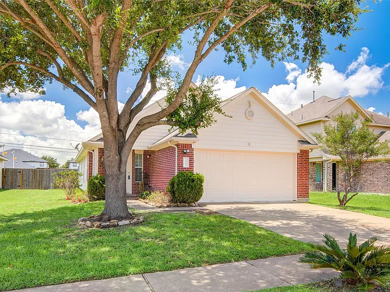 5939 Brenwood Trails Ln — Photo 2