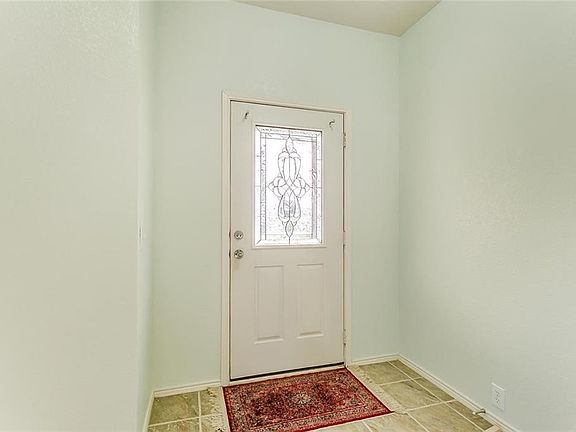 4th image of 1700 White Feather Ln