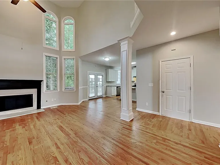 3930 Summit Gate Dr — Photo 3
