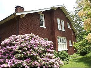 4th image of 1109 Southwest Ave