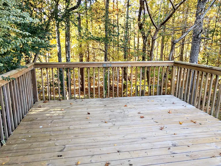 400 Hillstone Dr — Photo 23