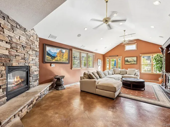 260 E Geddes Avenue, Centennial, CO 80122
