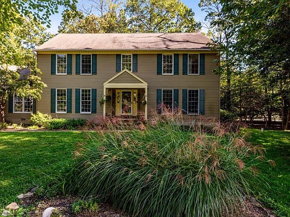 3rd image of 8399 Quailwood Ln