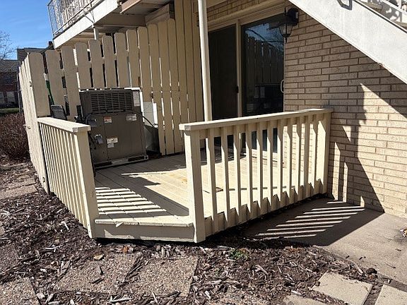 2nd image of 930 17th St APT 14