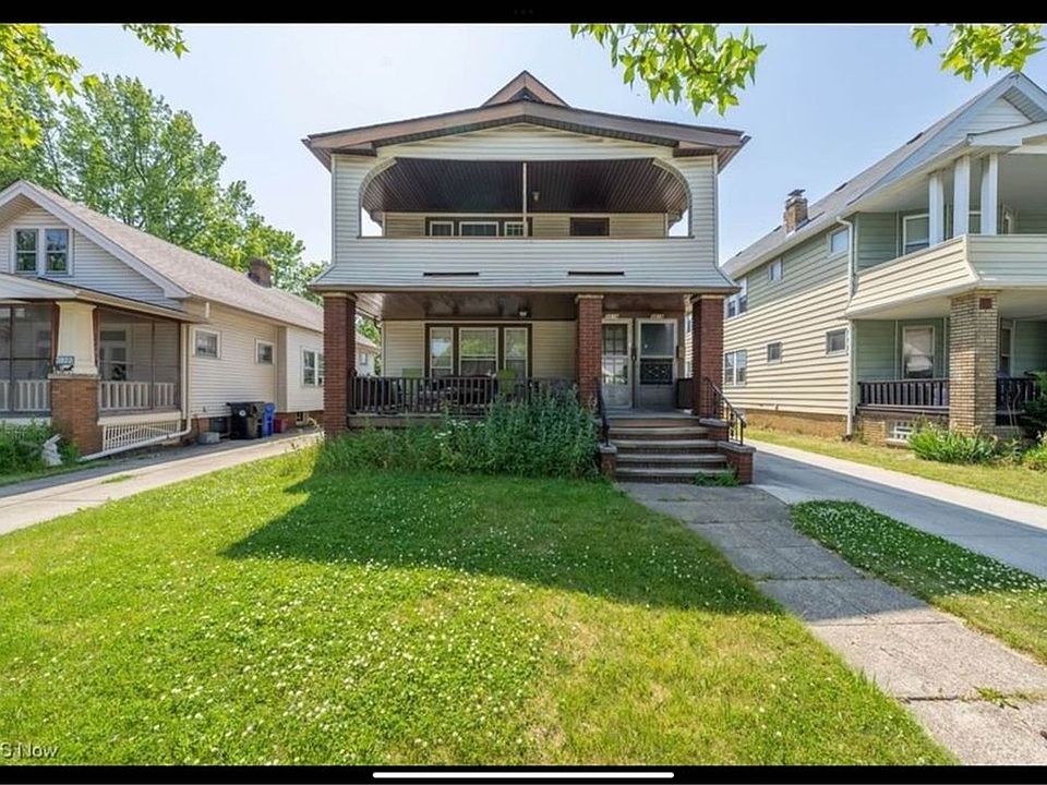 1st image of 3816 W 135th St