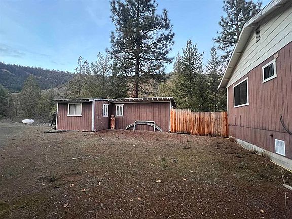 5th image of 23109 Mc Adams Creek Rd