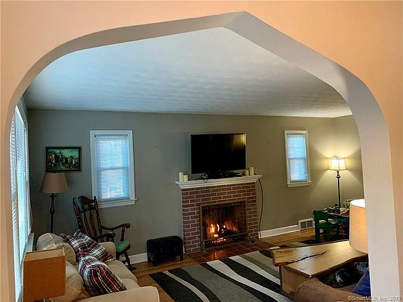 2nd image of 293 Allyndale Dr