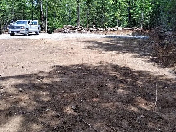 9782 Bottle Bay Rd, Sagle, ID 83860