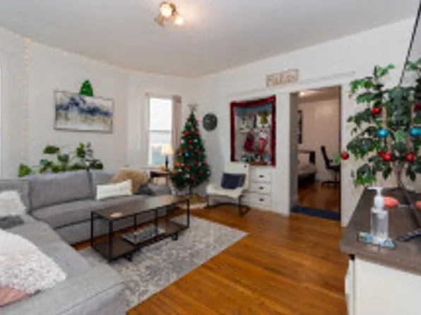 5 Gardner Ter #3B, Allston, MA 02134