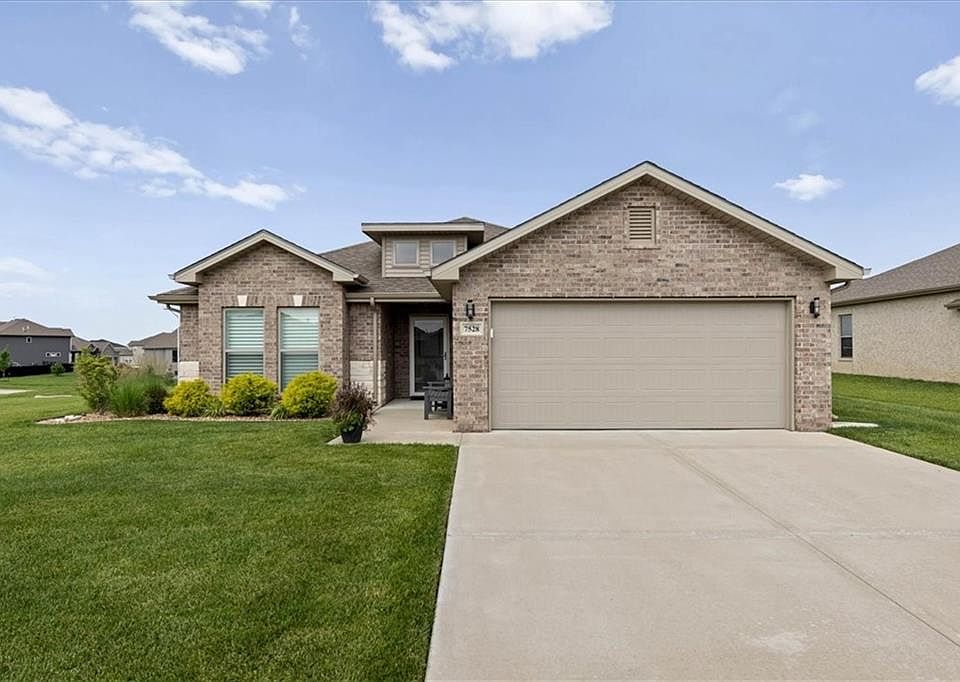 1st image of 7528 Arapahoe Dr
