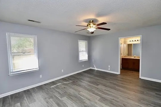 944 Twin Lakes Dr — Photo 41