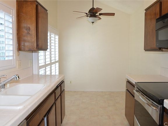 3rd image of 25471 Pine Creek Ln